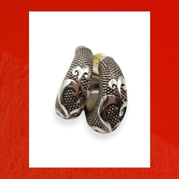 Beautiful Silver-tone Hoops - Picture 3 of 4